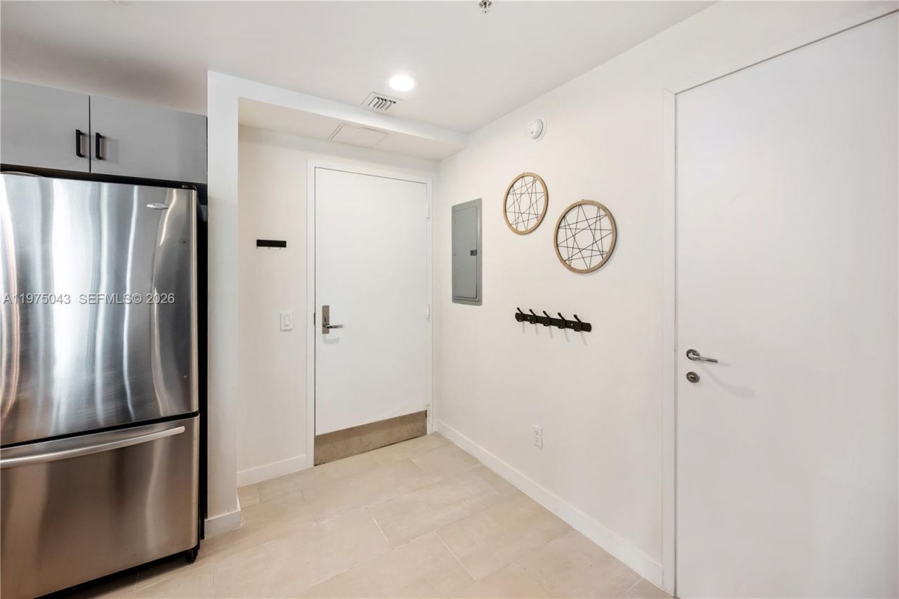 300 S Biscayne Blvd , Unit T-1502, Miami, FL 33131 Photo