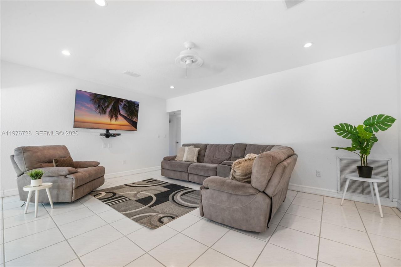 8360 SW 185th Ter , Cutler Bay, FL 33157 Photo