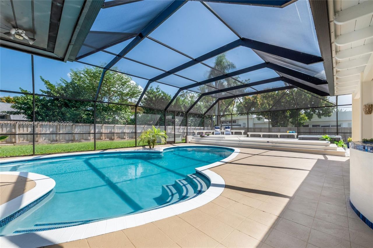 8360 SW 185th Ter, Cutler Bay, FL 33157 Photo