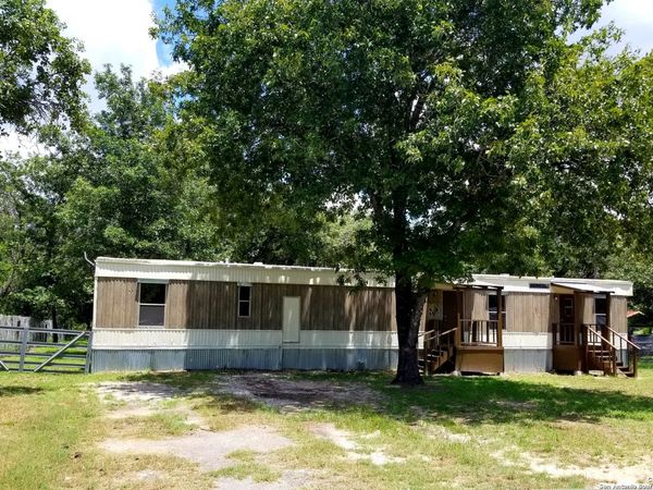 23322 Dragon Rock, Elmendorf, TX 78112