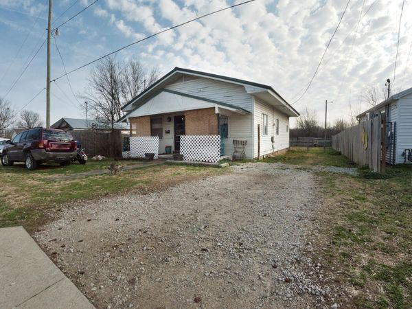 1824 D Street NE, Miami, OK 74354