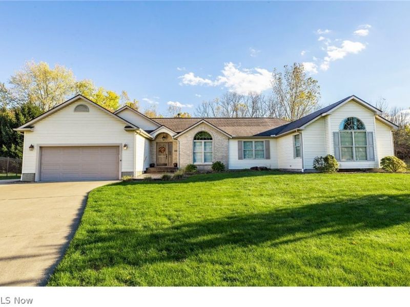 821 Olde Orchard Drive , Tallmadge, OH 44278 Photo 1