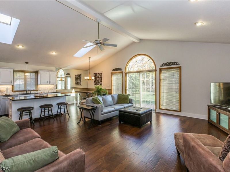 821 Olde Orchard Drive , Tallmadge, OH 44278 Photo 9