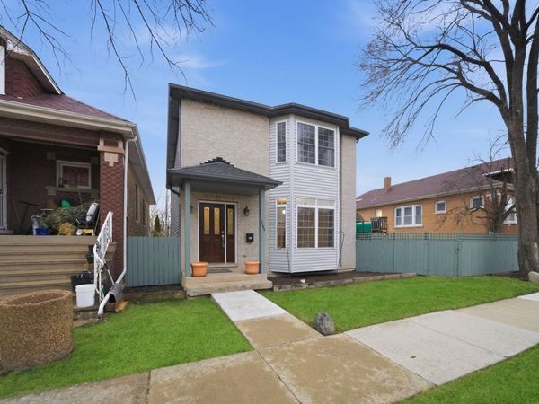 2744 Lombard Avenue , Berwyn, IL 60402