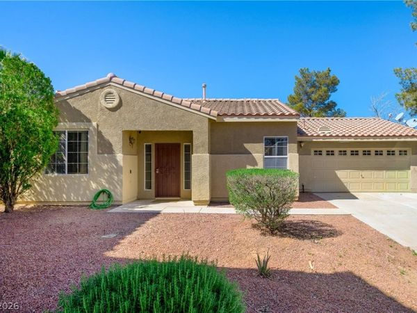 975 Country Skies Avenue, Las Vegas, NV 89123