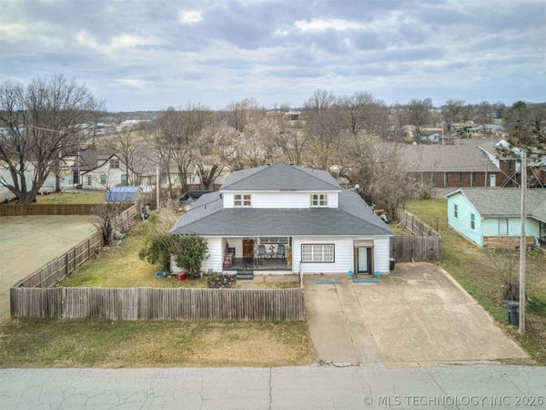 4886 S Vancouver Avenue , Tulsa, OK 74107