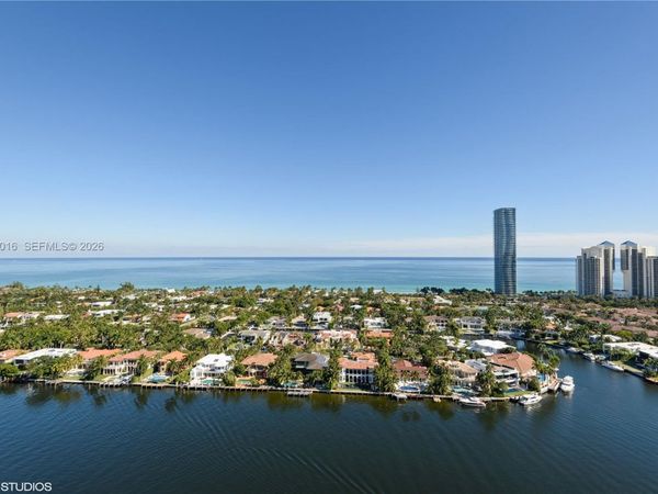 19707 Turnberry Way , Unit 28J, Aventura, FL 33180