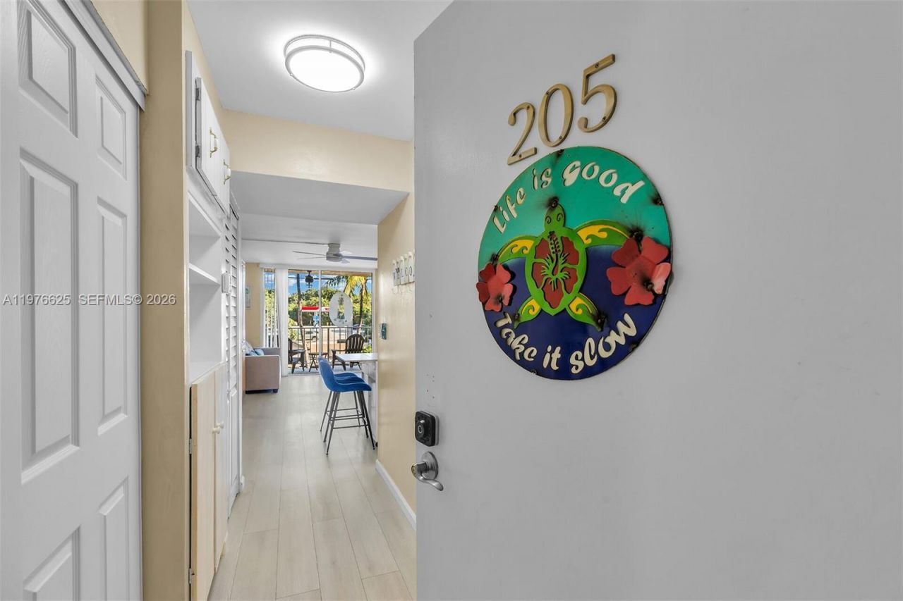 88500 Overseas Hwy , Unit 205, Tavernier, FL 33070 Photo