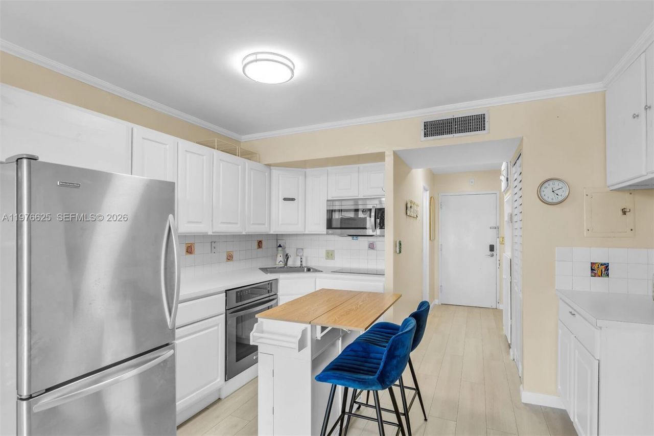 88500 Overseas Hwy , Unit 205, Tavernier, FL 33070 Photo