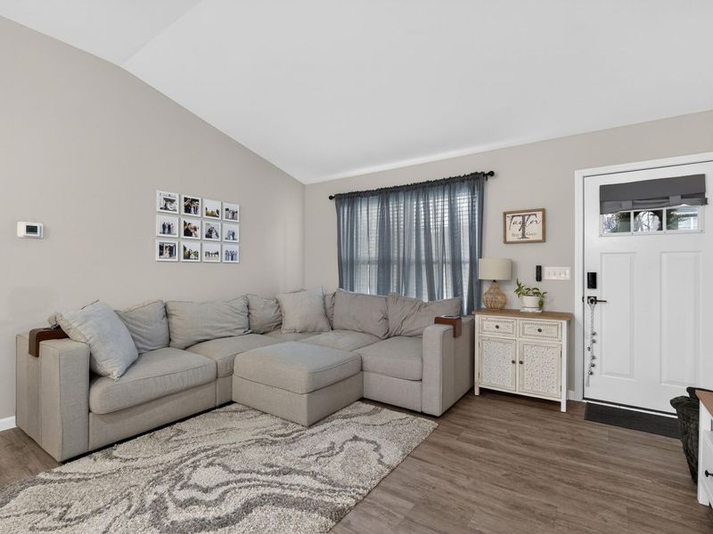 102 Ashley Drive, Dry Ridge, KY 41035 Photo 2