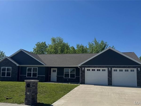 317 Braeburn, Hannibal, MO 63401