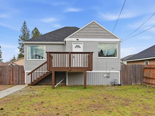 6113 E 8th Ave, Spokane Valley, WA 99212