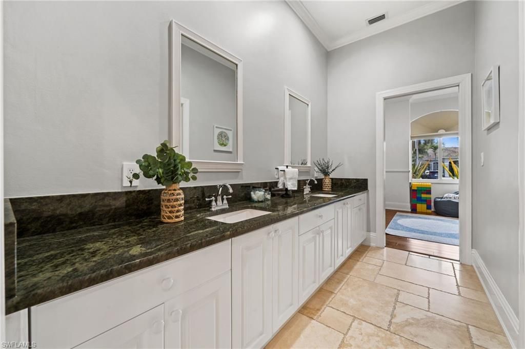 1905 Fairfax Cir , Naples, FL 34109 Photo