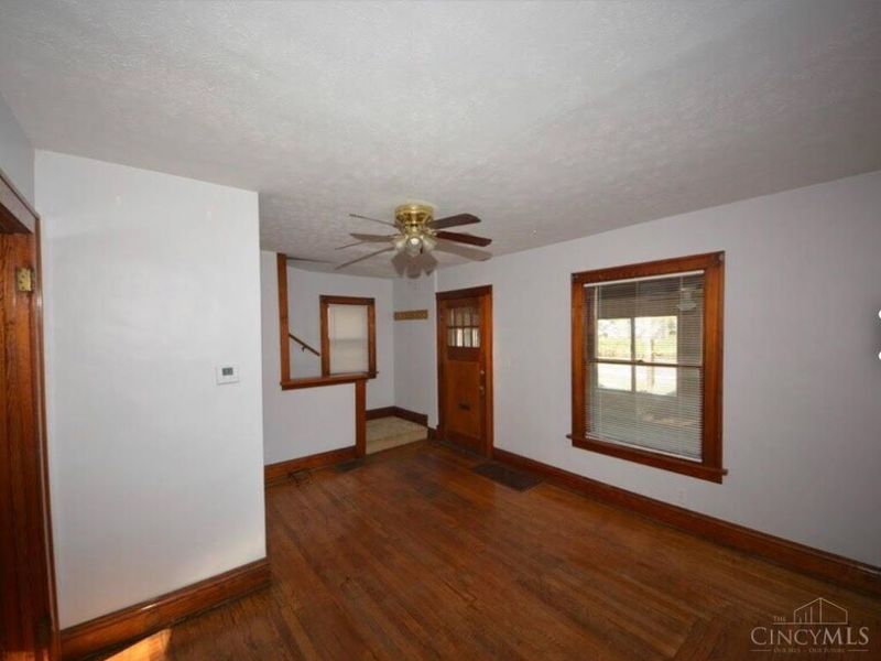 4546 Leo Street, Cincinnati, OH 45217 Photo 3