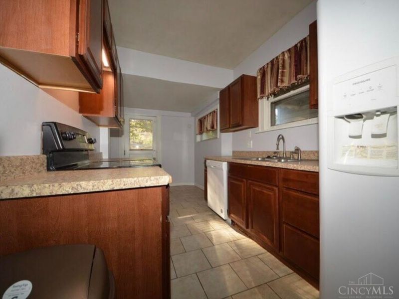 4546 Leo Street, Cincinnati, OH 45217 Photo 5