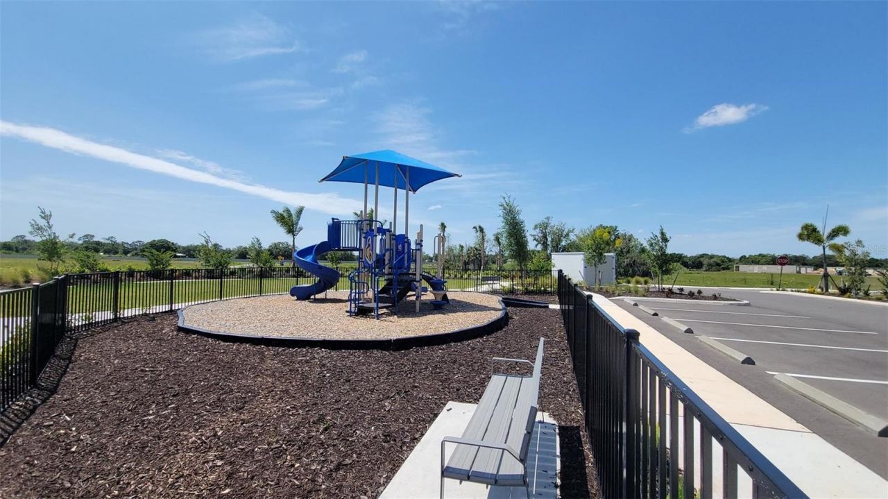 611 160th Street E, Bradenton, FL 34212 Photo