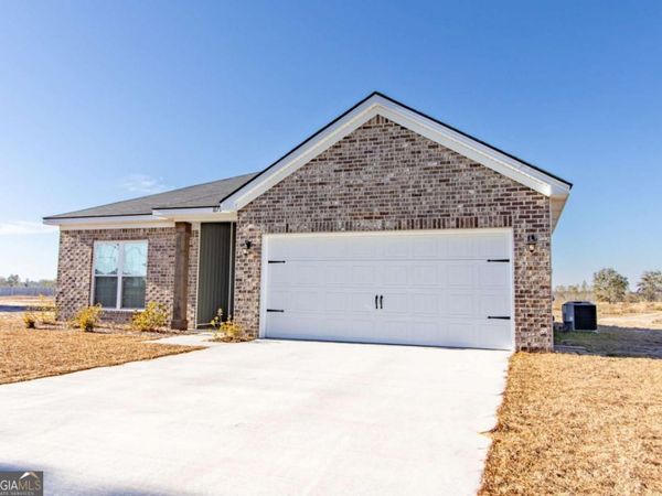 1879 Arnold Drive SE, Allenhurst, GA 31301