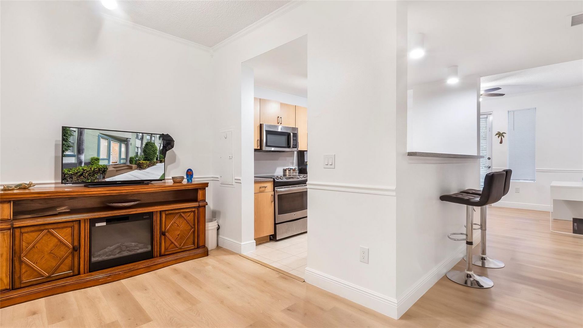 533 NE 3rd Ave, Fort Lauderdale, FL 33301 Photo