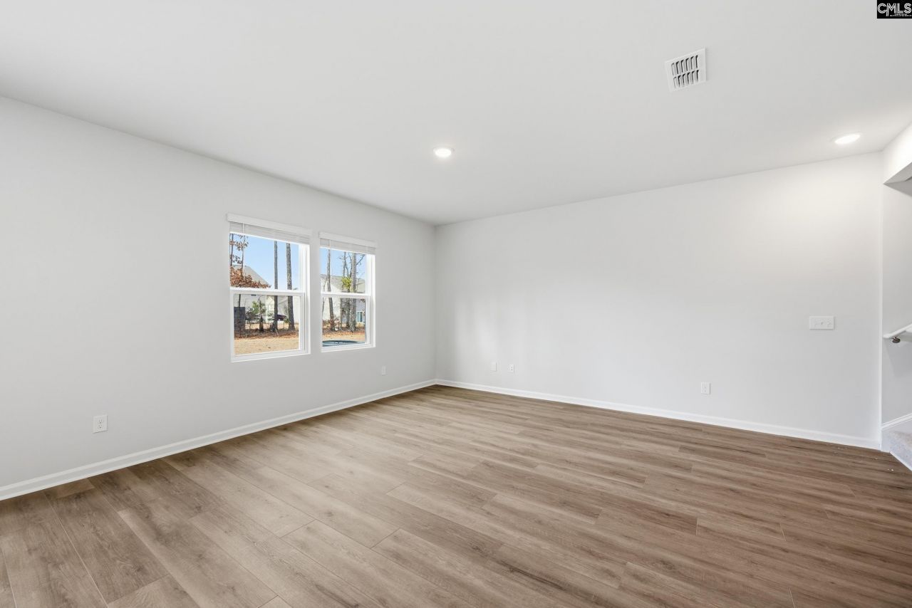 431 Edith Court  Photo 15