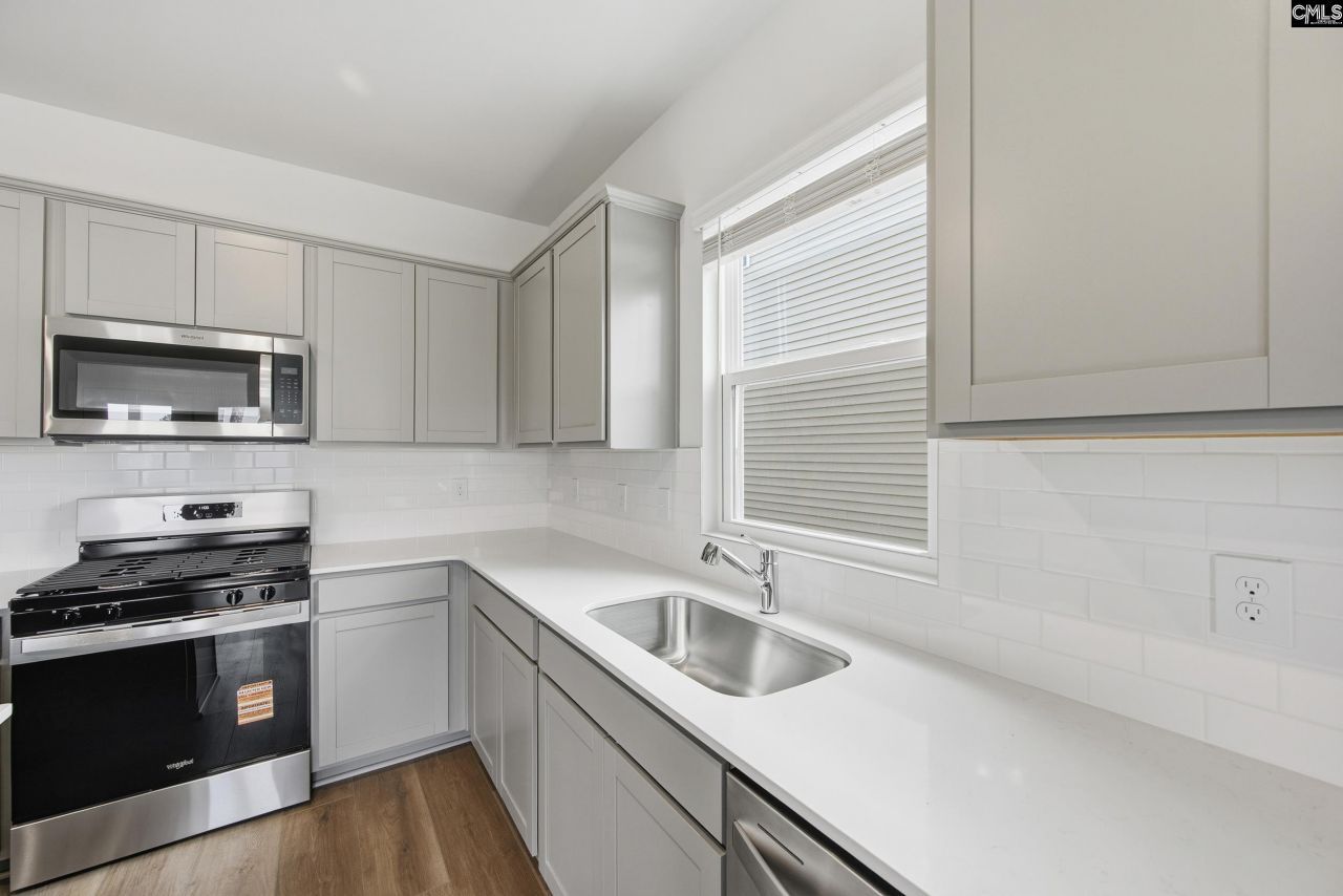 431 Edith Court  Photo 17