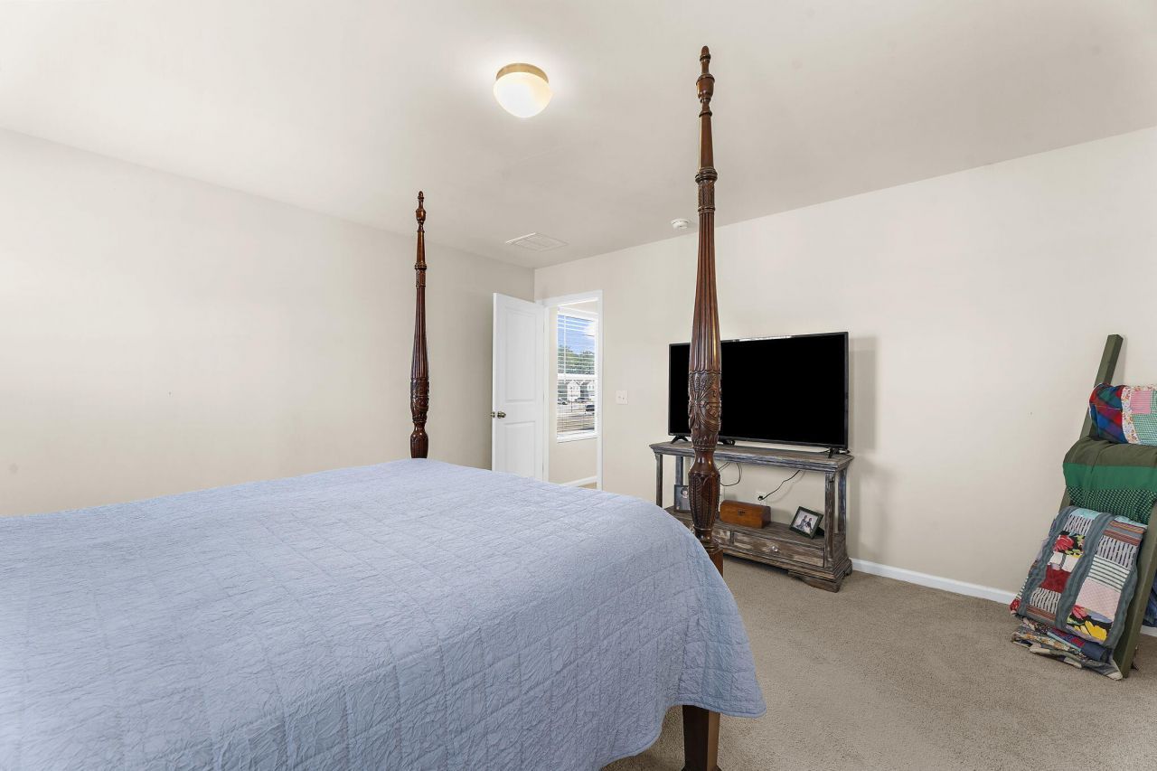 163 Surfbird Road Photo 24