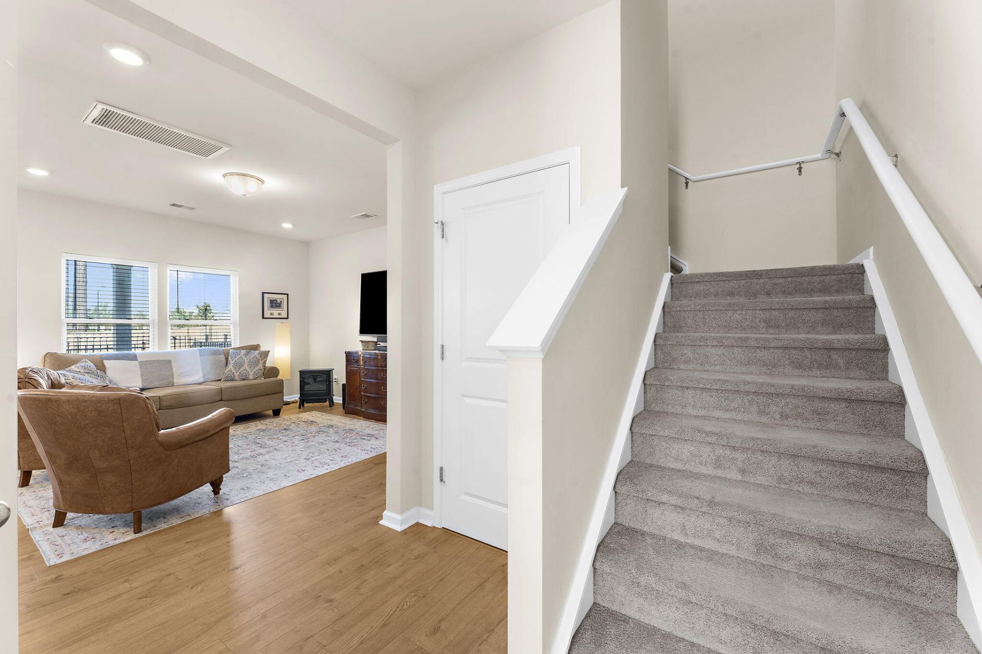 163 Surfbird Road Photo 7