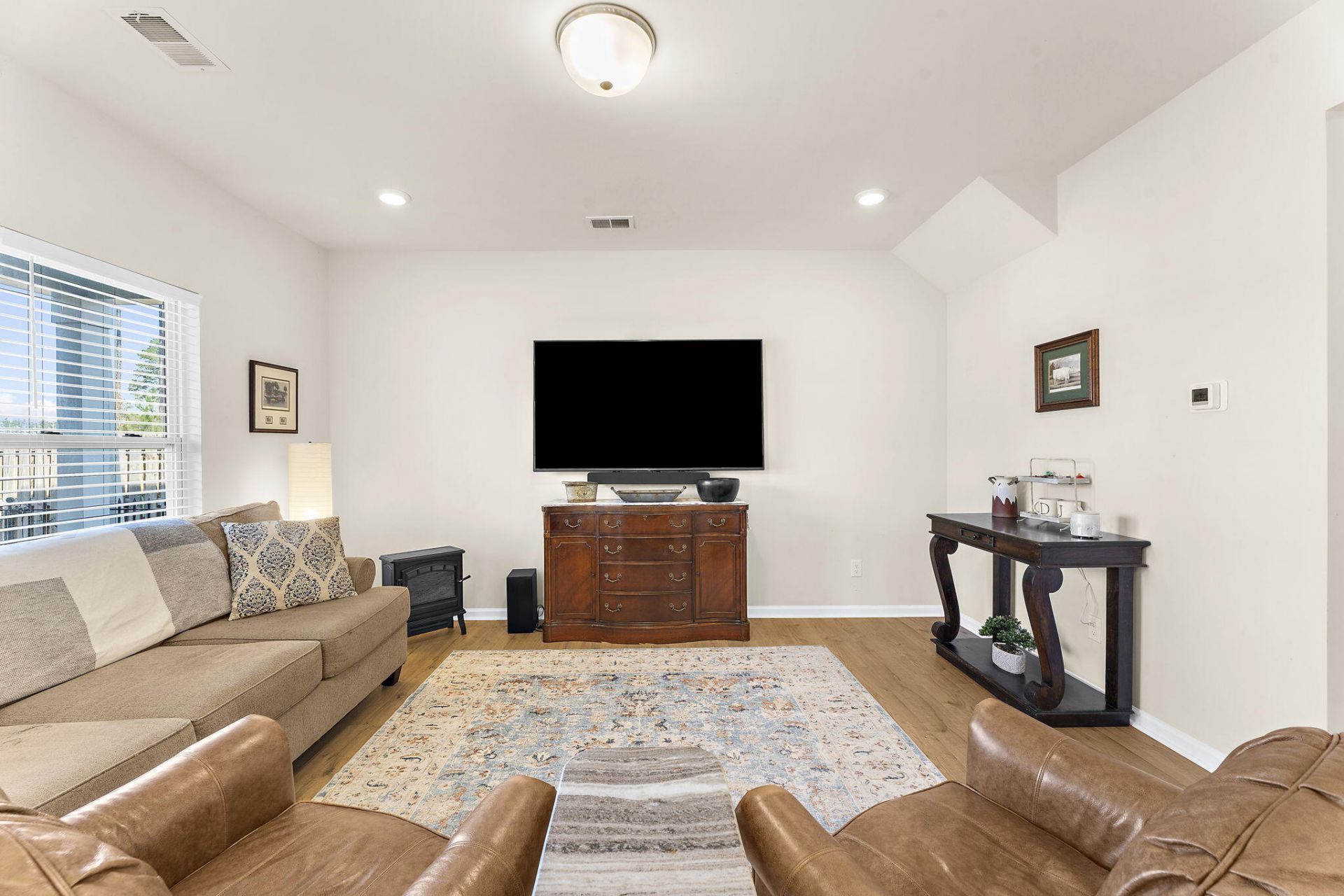 163 Surfbird Road Photo 9