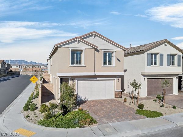 10233 S Ullom Drive , Las Vegas, NV 89141