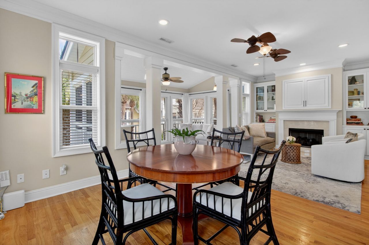 1650 Long Grove Drive Photo 18