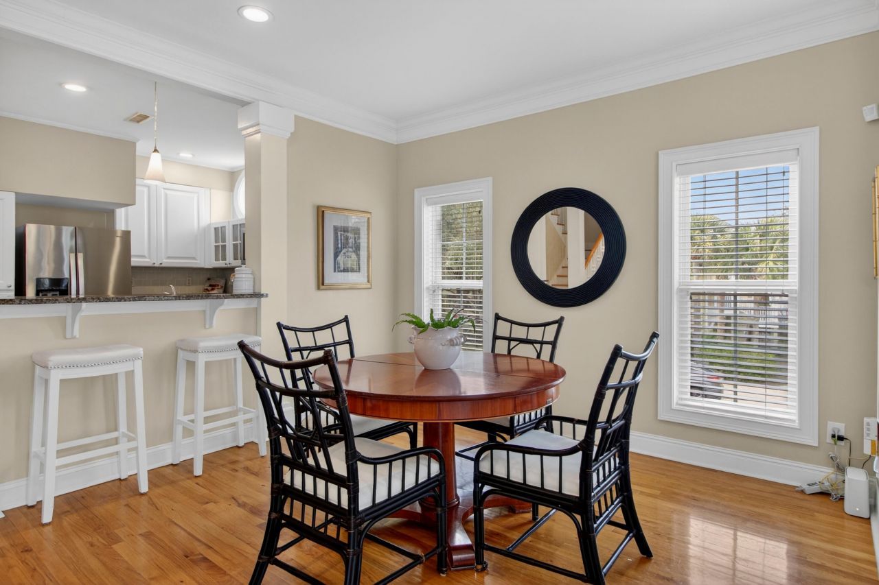 1650 Long Grove Drive Photo 20