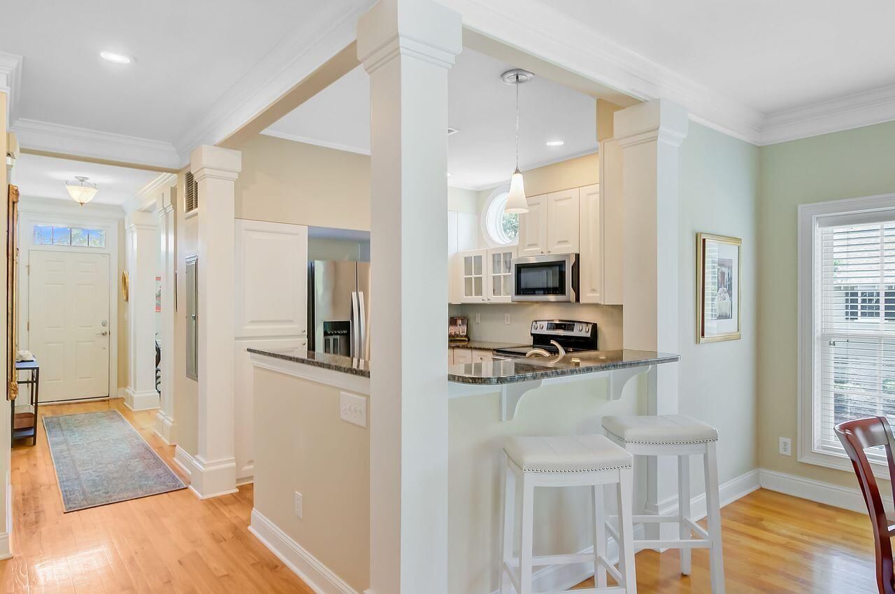 1650 Long Grove Drive Photo 21