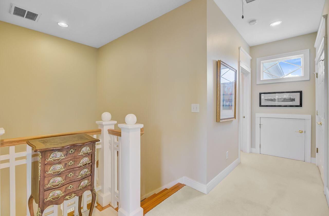 1650 Long Grove Drive Photo 30