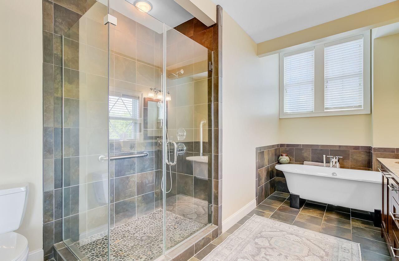 1650 Long Grove Drive Photo 39