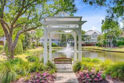 1650 Long Grove Drive photo 4