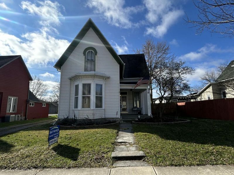 511 E 5th Street, Marysville, OH 43040 Photo 1