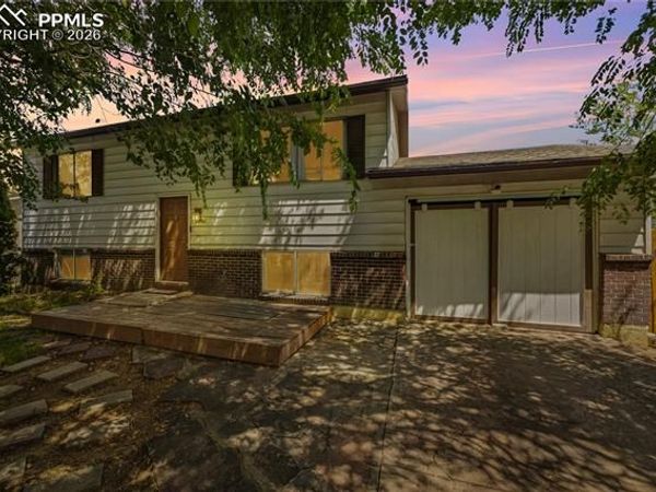 1551 Chadwick Drive, Colorado Springs, CO 80906