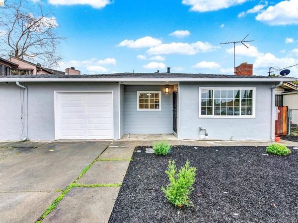 2170 2170 104Th Ave, Oakland, CA 94603