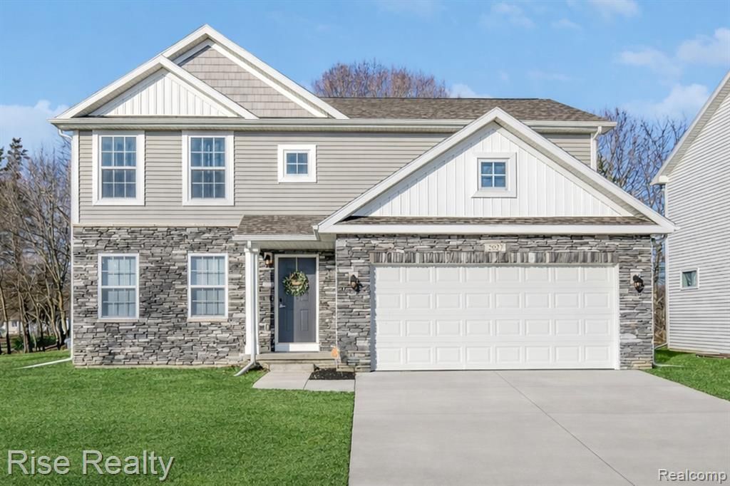 2027 Stillwater Drive, Davison Township, MI 48423 Main Photo