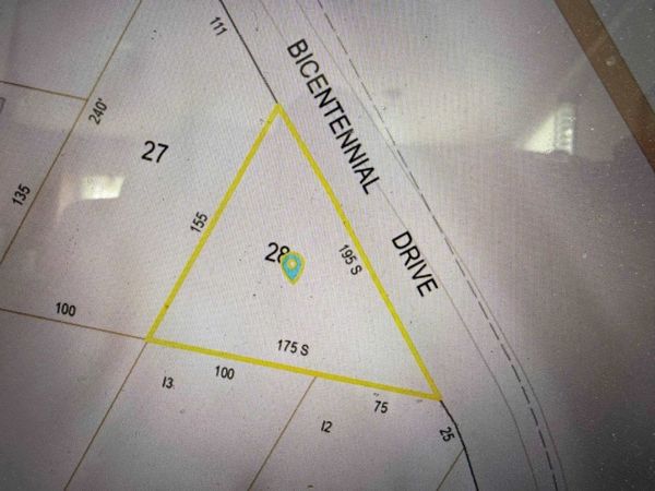 142 BICENTENNIAL Drive, Hooksett, NH 03106