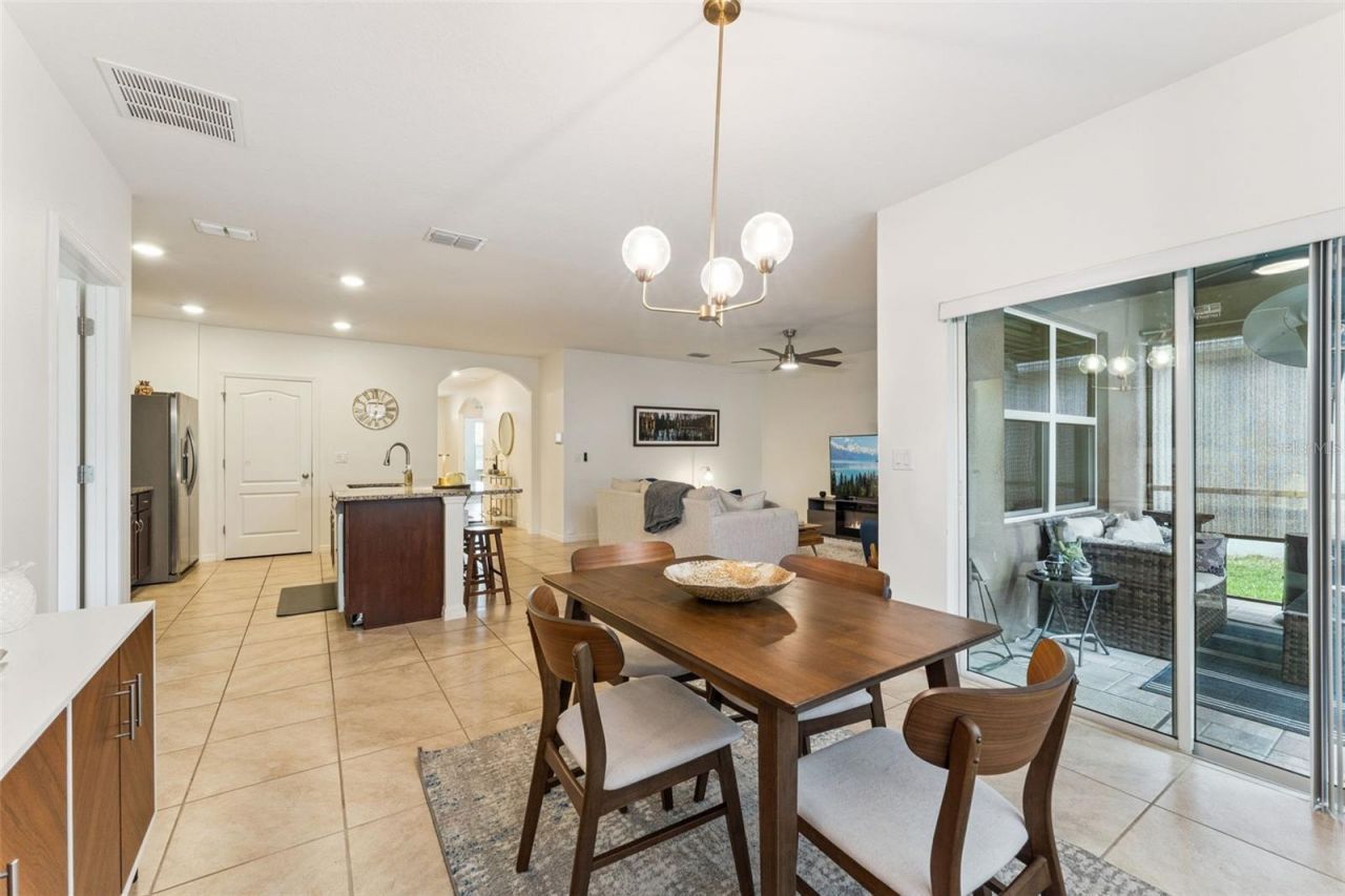 303 Lazio Circle , Debary, FL 32713 Photo