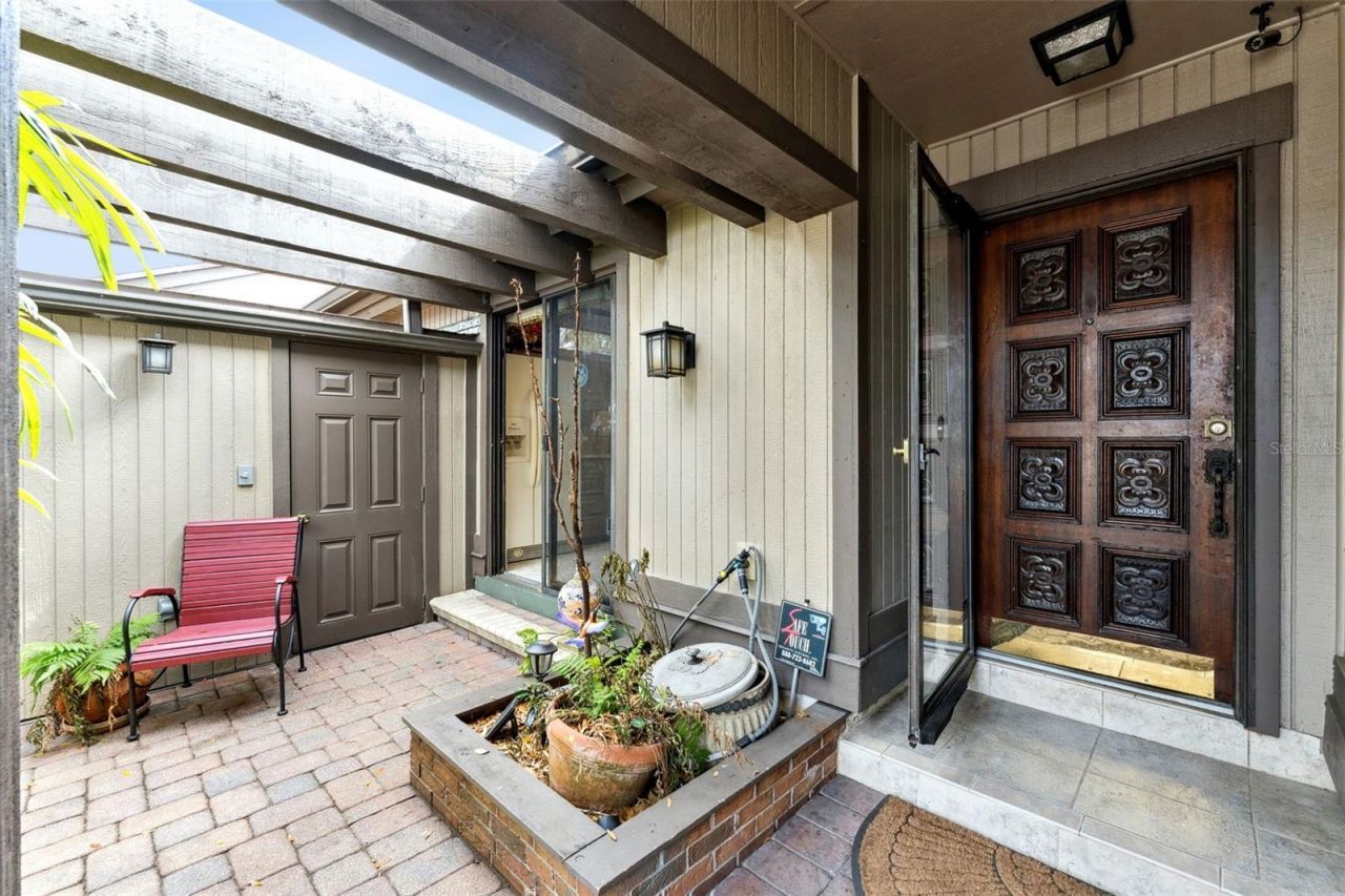 690 Lake Villas Drive , Altamonte Springs, FL 32701 Photo