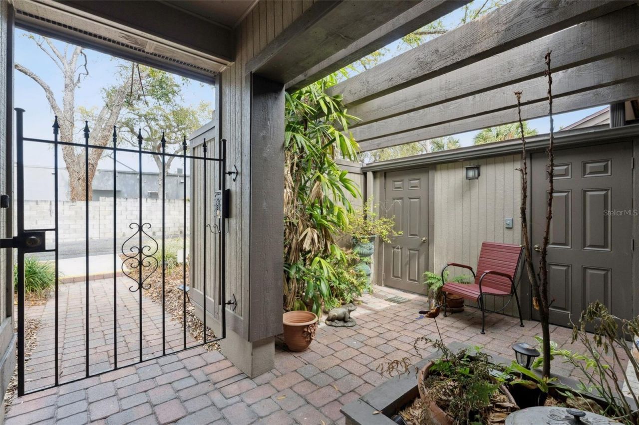 690 Lake Villas Drive , Altamonte Springs, FL 32701 Photo