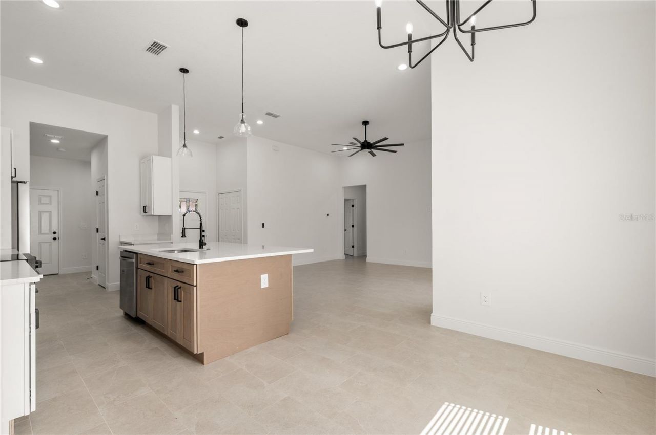 106 Megan Court , Orange City, FL 32763 Photo