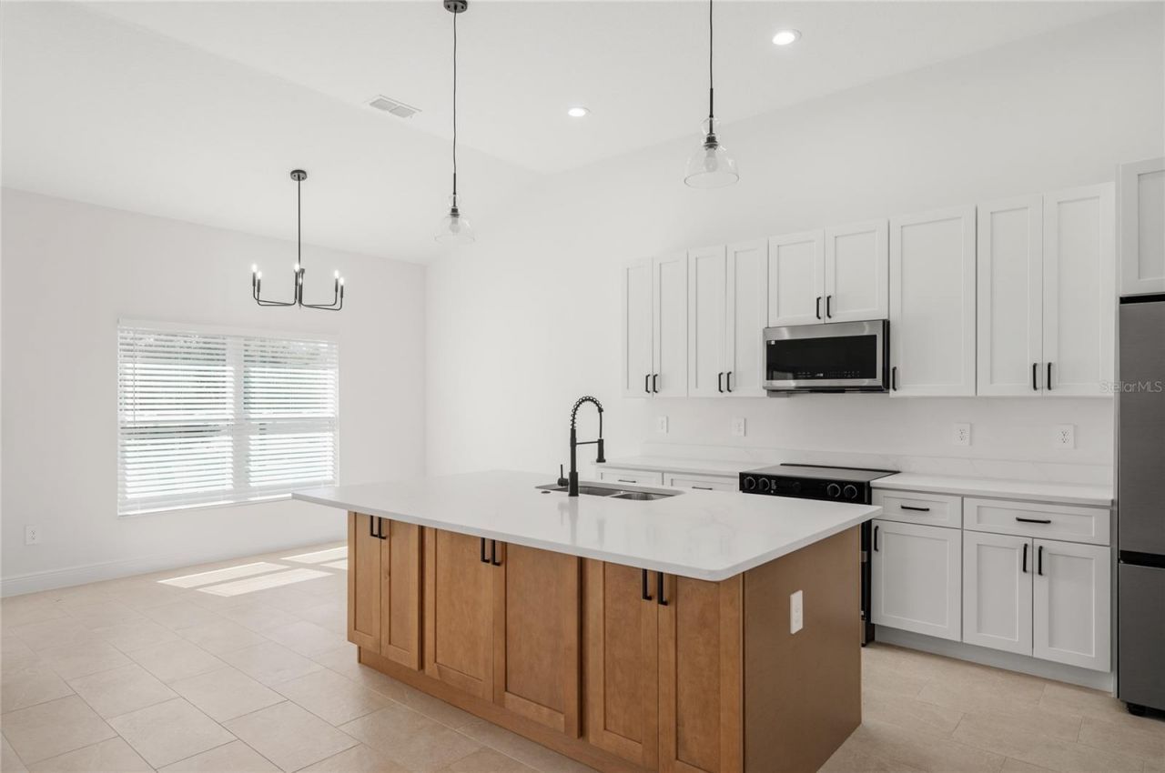 106 Megan Court , Orange City, FL 32763 Photo