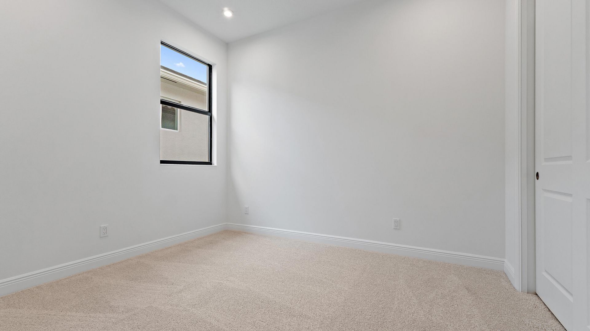 203 SE Via Sangro, Port Saint Lucie, FL 34952 Photo