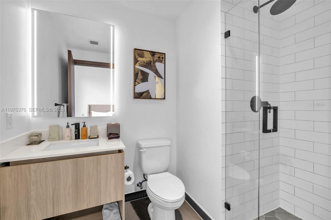 398 NE 5th St , Unit PH 4701, Miami, FL 33132 Photo