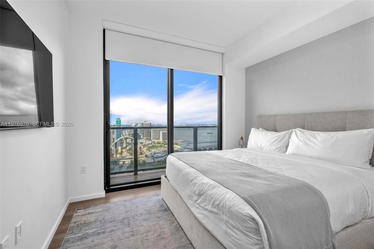 398 NE 5th St , Unit PH 4701, Miami, FL 33132 Photo