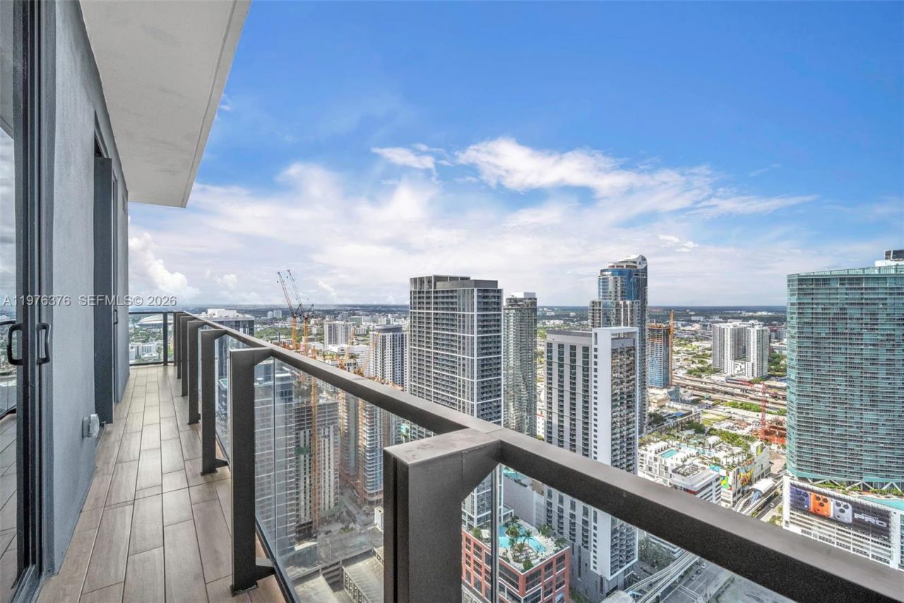 398 NE 5th St , Unit PH 4701, Miami, FL 33132 Photo