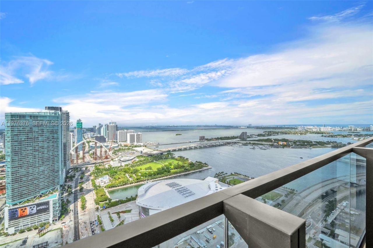 398 NE 5th St , Unit PH 4701, Miami, FL 33132 Photo