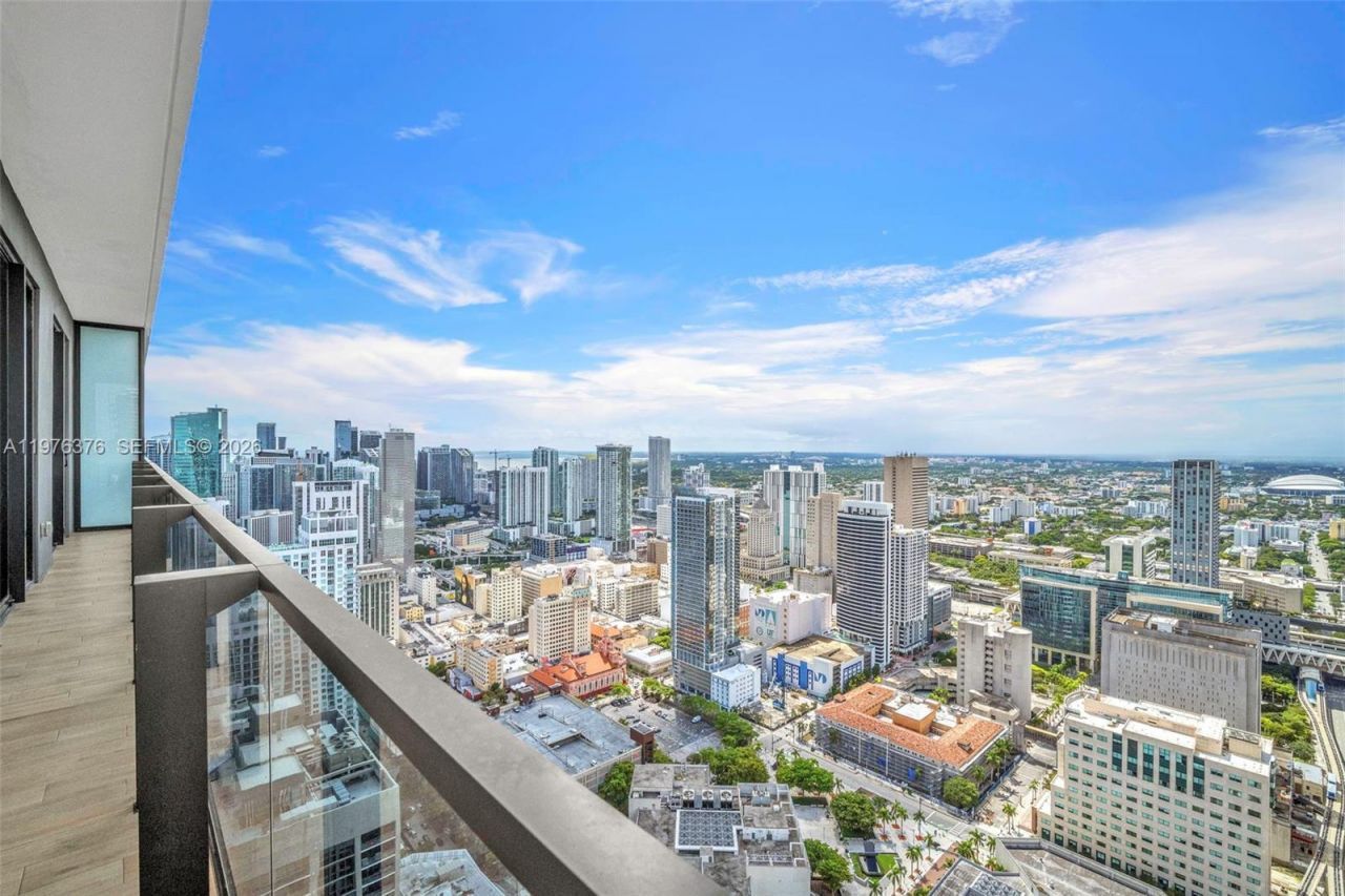 398 NE 5th St , Unit PH 4701, Miami, FL 33132 Photo